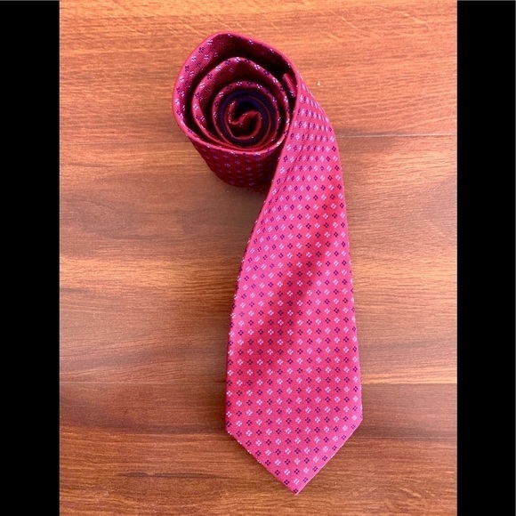 🍁SALE🍁TOMMY HILFIGER Red 100% Silk Foulard Necktie - Picture 1 of 9